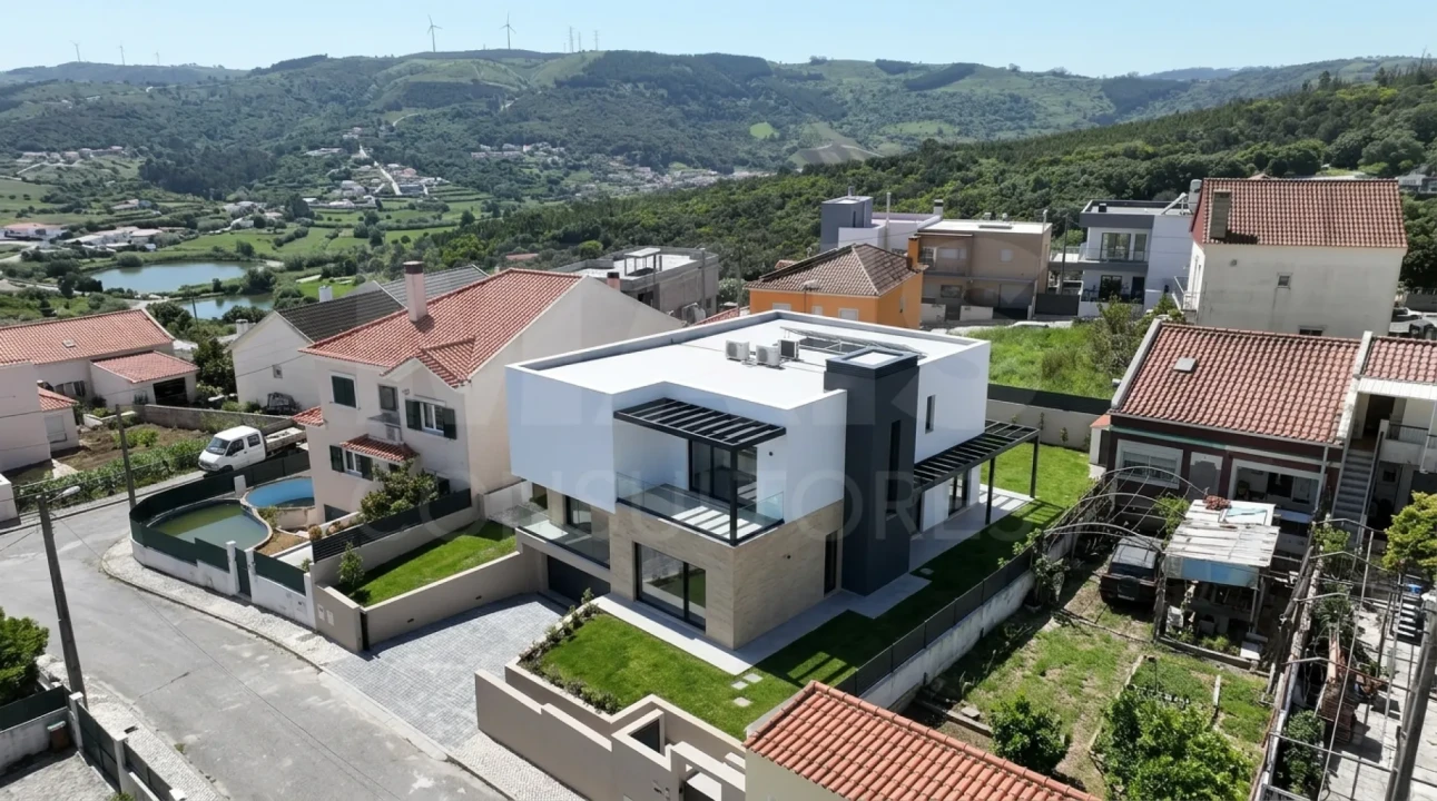 Terreno para Venda em Loures Foto 5