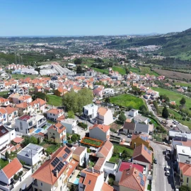 Terreno para Venda em Loures