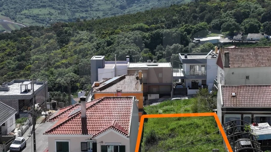 Terreno para Venda em Loures
