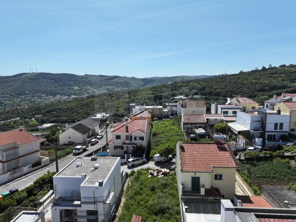 Terreno para Venda em Loures Foto 2