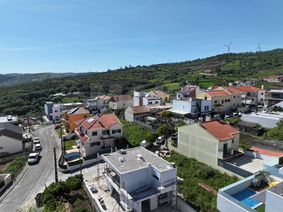 Terreno para Venda em Loures Foto 1