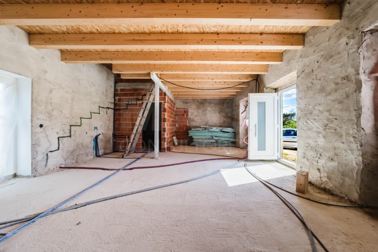 Moradia T1 para Venda em Rio Maior Foto 6