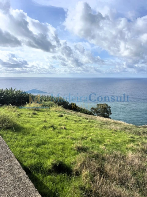 Terreno para Venda em Calheta