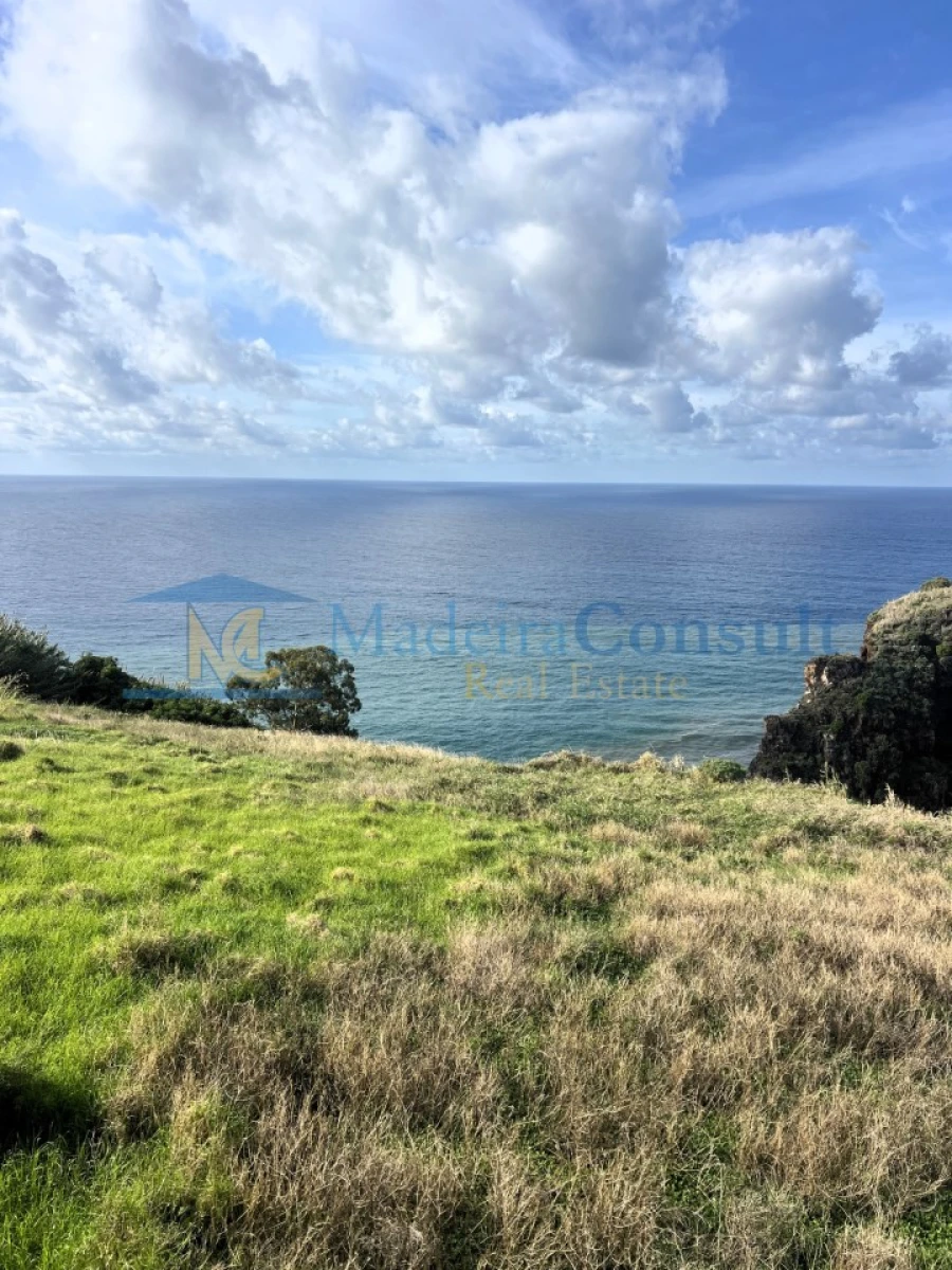 Terreno para Venda em Calheta Foto 2