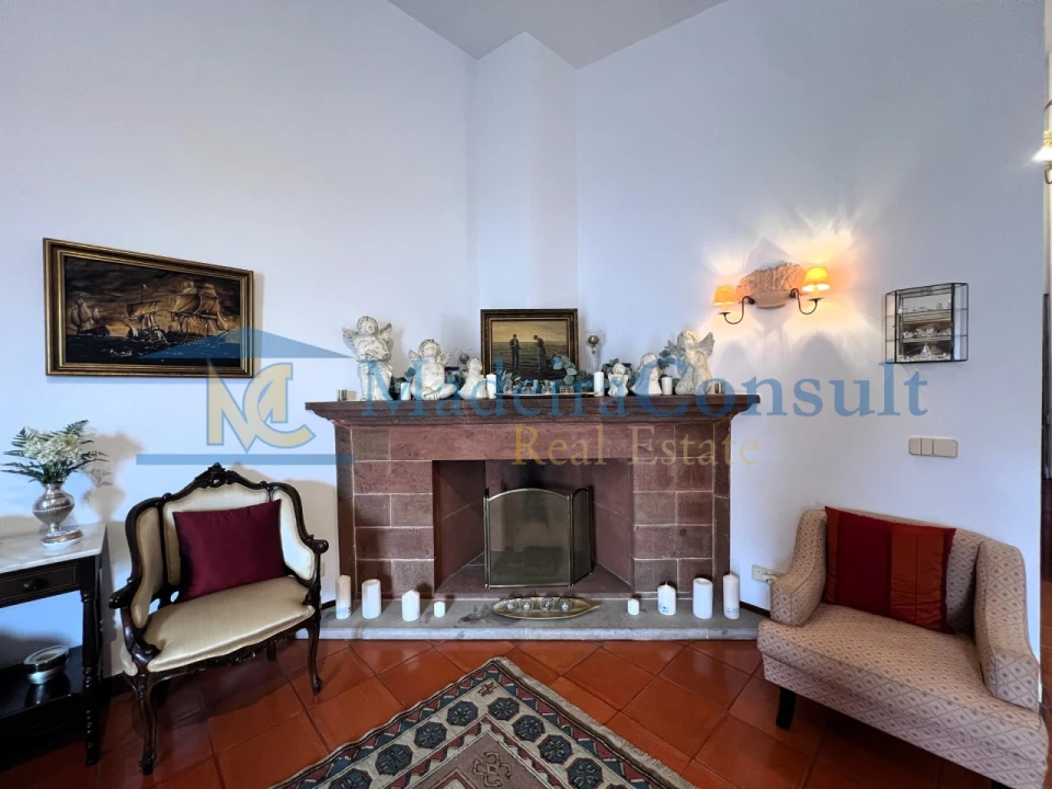 Moradia T4 para Venda em Caniço Foto 4