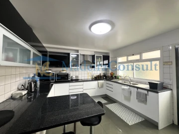 Moradia T4 para Venda em Caniço