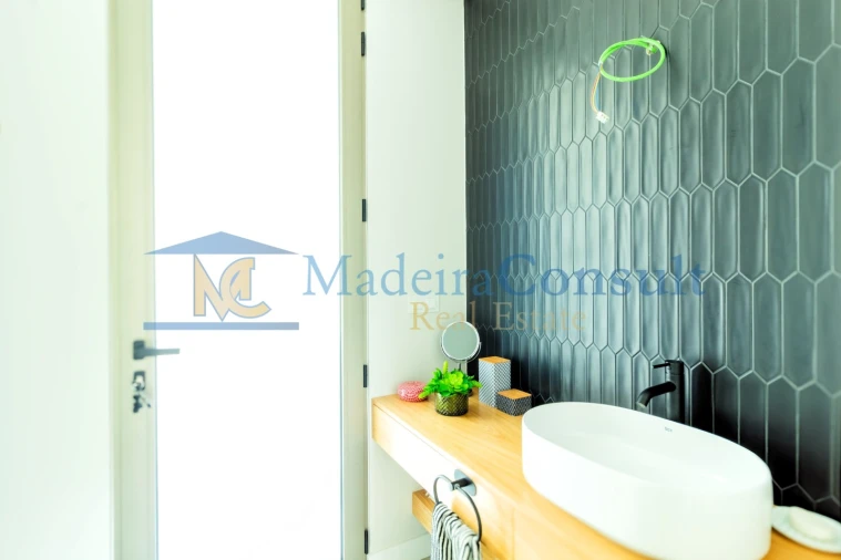 Moradia T2 para Venda em Calheta Foto 7