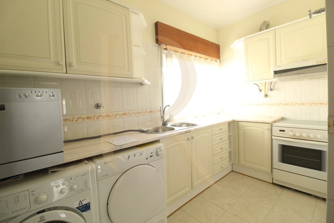 Apartamento T2 para Venda em Amora Foto 3