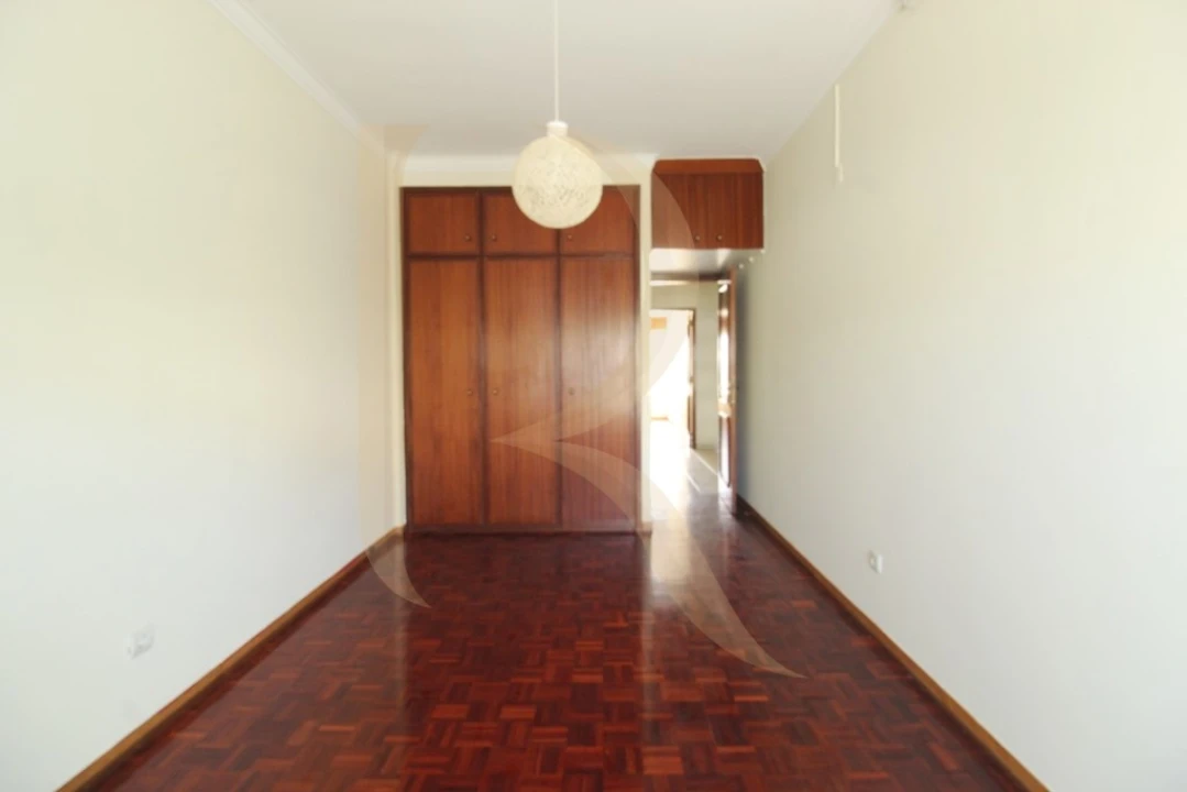 Apartamento T2 para Venda em Amora Foto 8