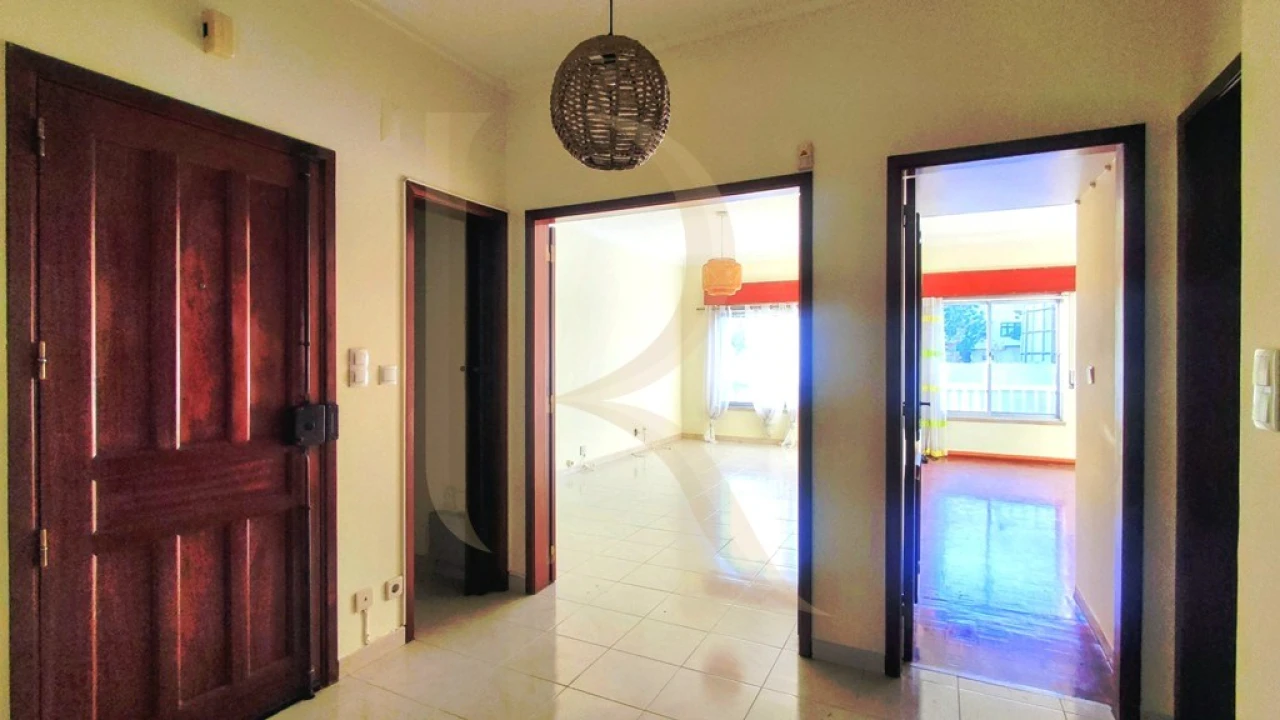 Apartamento T2 para Venda em Amora Foto 1