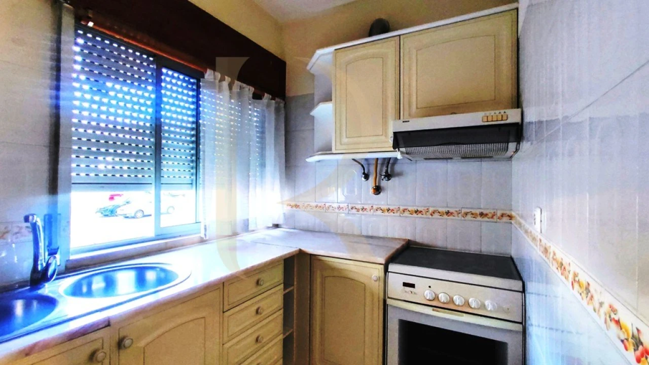 Apartamento T2 para Venda em Amora Foto 8