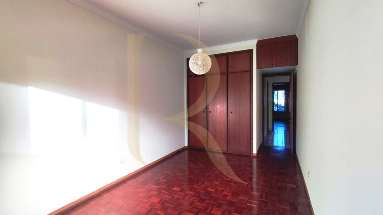 Apartamento T2 para Venda em Amora Foto 13