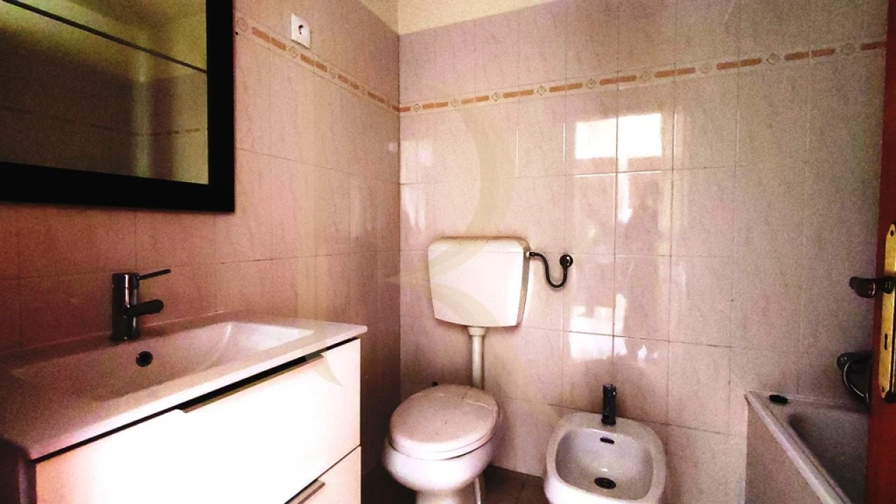 Apartamento T2 para Venda em Amora Foto 16