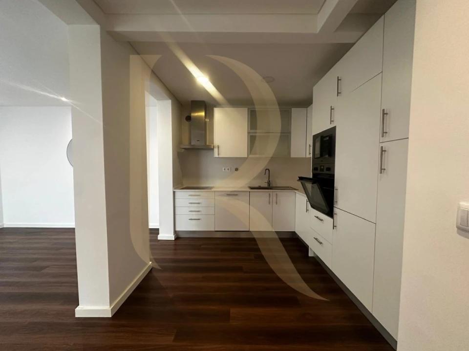 Apartamento T2 para Venda em Almada, Cova da Piedade, Pragal e Cacilhas Foto 1