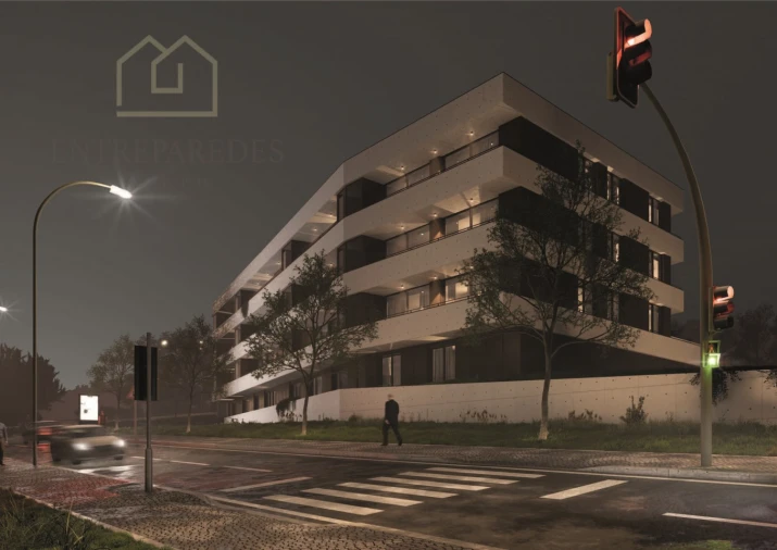 Apartamento T4 para Venda em Arcozelo Foto 8