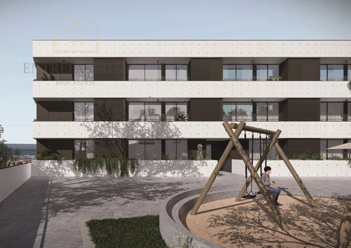 Apartamento T4 para Venda em Arcozelo Foto 11