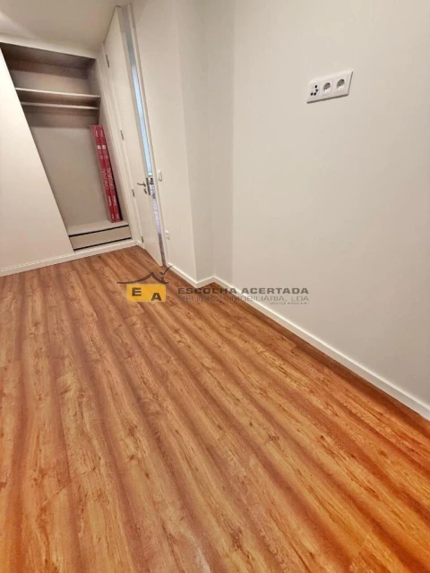 Apartamento T2 para Venda em Gondomar (São Cosme), Valbom e Jovim