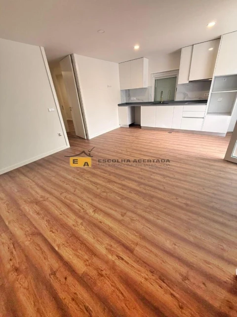 Apartamento T2 para Venda em Gondomar (São Cosme), Valbom e Jovim