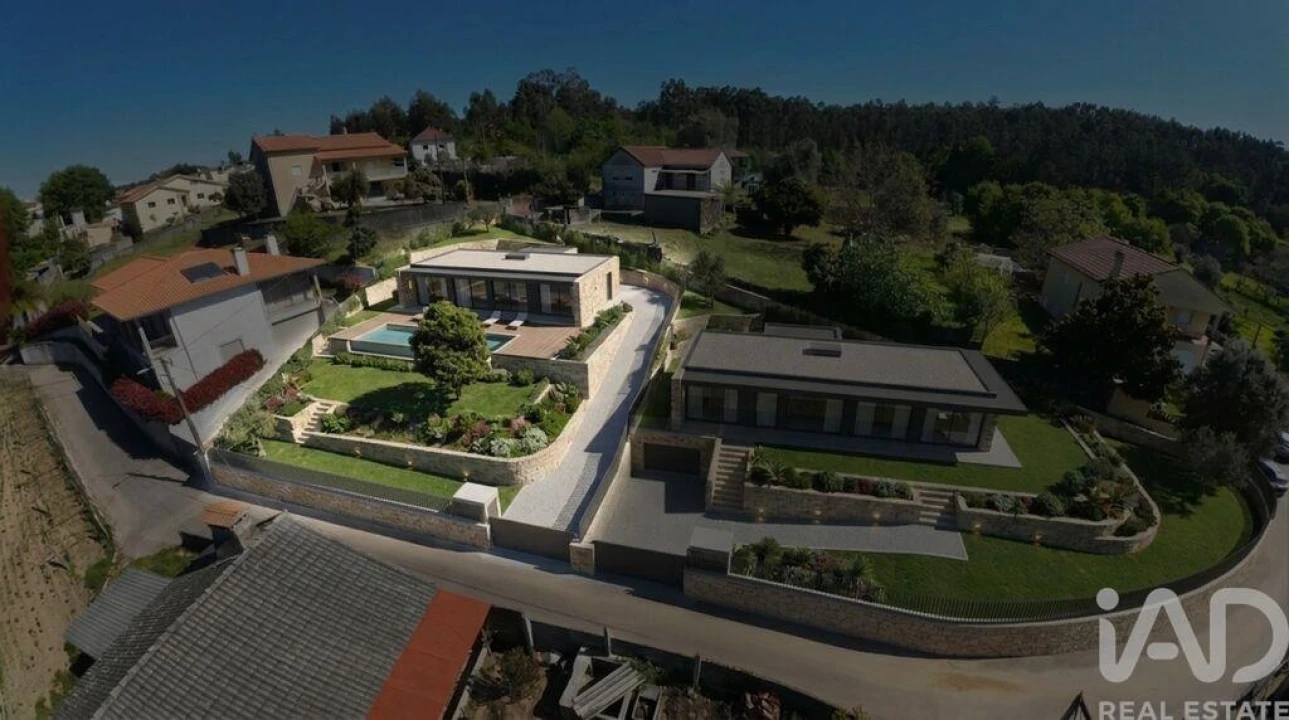 Terreno para Venda em Rebordões (Santa Maria) Foto 1