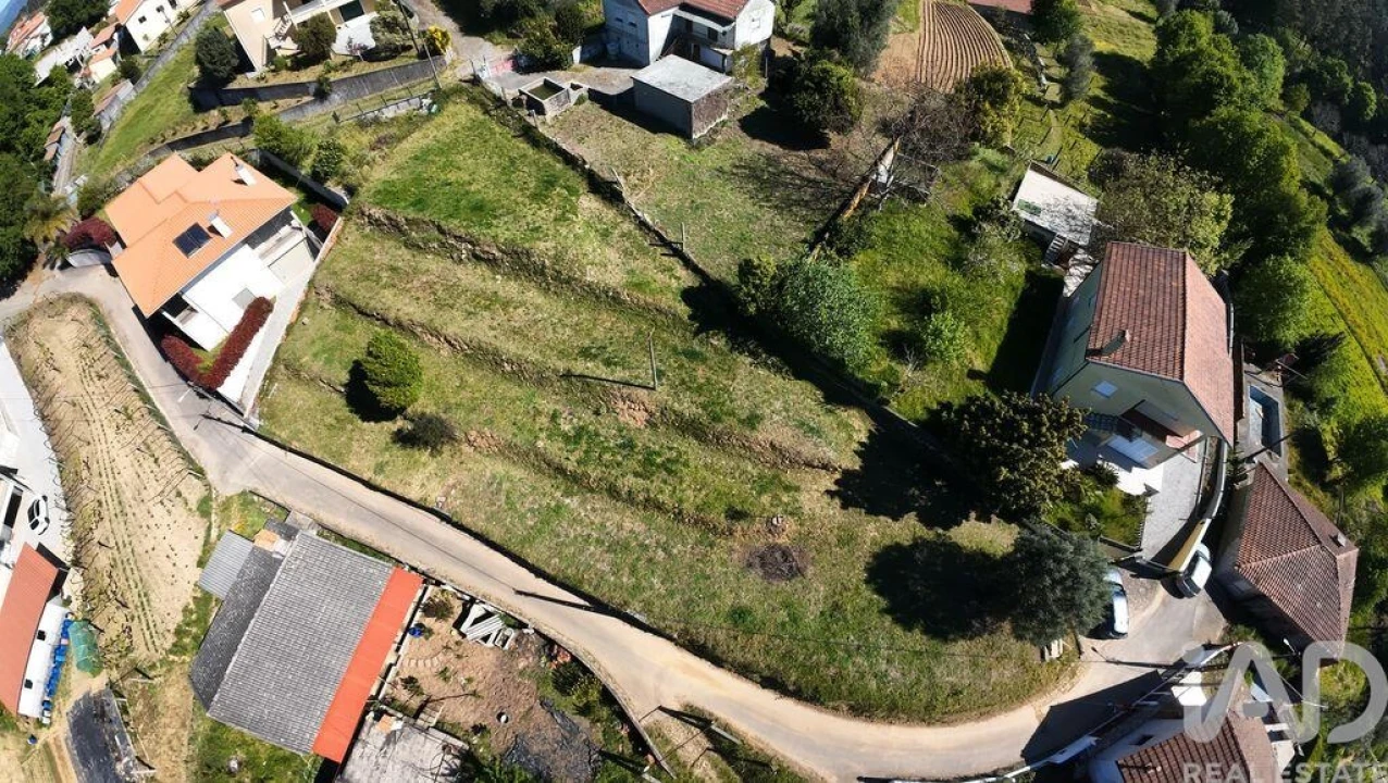 Terreno para Venda em Rebordões (Santa Maria) Foto 3
