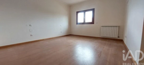 Moradia T5 para Venda em Arrimal e Mendiga