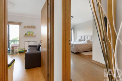 Moradia T4 para Arrendamento em Barcarena