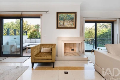 Moradia T4 para Arrendamento em Barcarena