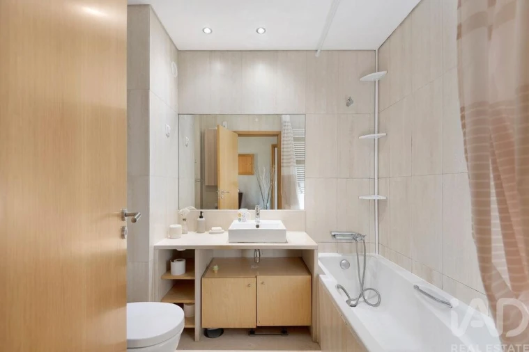 Moradia T4 para Arrendamento em Barcarena Foto 19