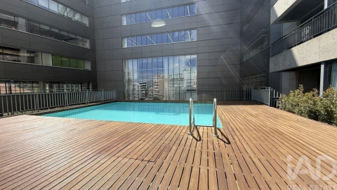 Apartamento T3 para Arrendamento em Santo António