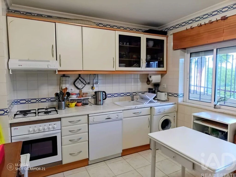 Apartamento T1 para Venda em Quarteira Foto 6