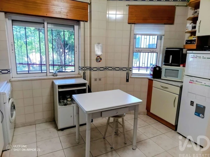Apartamento T1 para Venda em Quarteira Foto 5