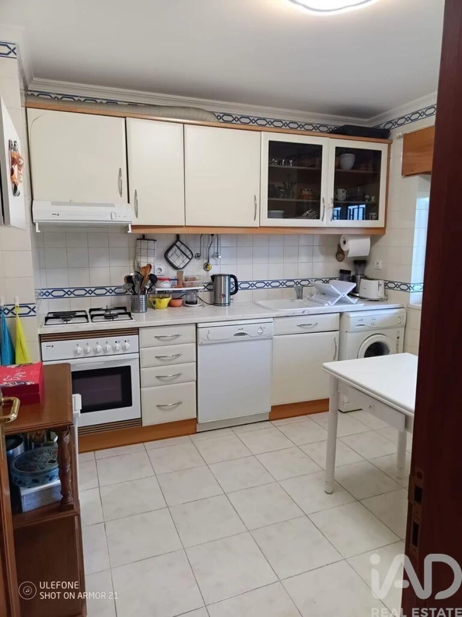 Apartamento T1 para Venda em Quarteira Foto 4