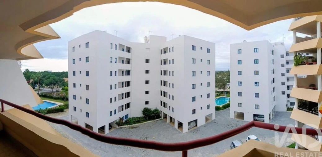 Apartamento T1 para Venda em Quarteira Foto 22