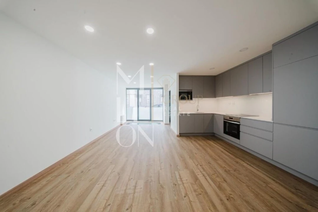 Apartamento T2 para Venda em Cedofeita, Santo Ildefonso, Sé, Miragaia, São Nicolau e Vitória Foto 2