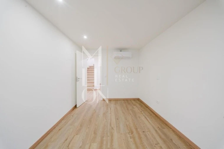 Apartamento T2 para Venda em Cedofeita, Santo Ildefonso, Sé, Miragaia, São Nicolau e Vitória Foto 16