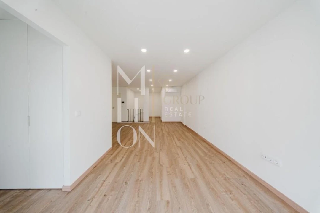 Apartamento T2 para Venda em Cedofeita, Santo Ildefonso, Sé, Miragaia, São Nicolau e Vitória Foto 1