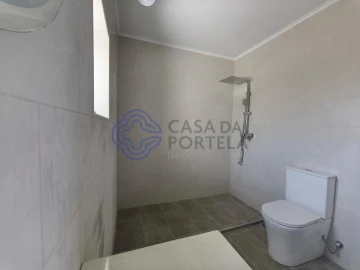 Moradia T2 para Venda em Maxial e Monte Redondo