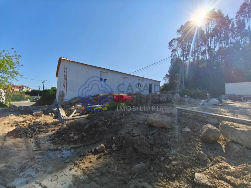 Moradia T2 para Venda em Maxial e Monte Redondo Foto 18