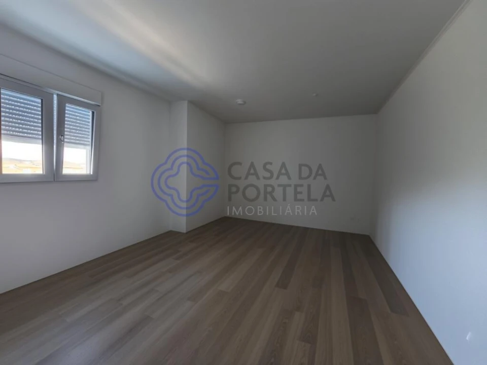 Moradia T2 para Venda em Maxial e Monte Redondo Foto 7