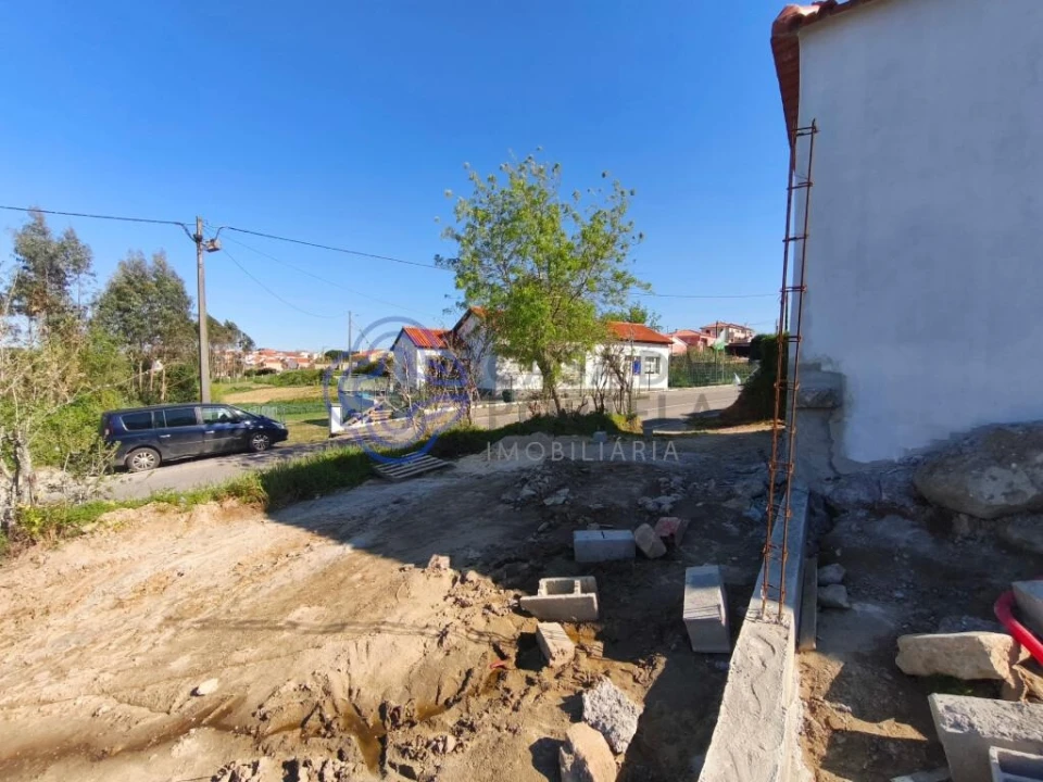 Moradia T2 para Venda em Maxial e Monte Redondo Foto 17