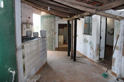 Moradia T4 para Venda em Aldeia do Mato e Souto