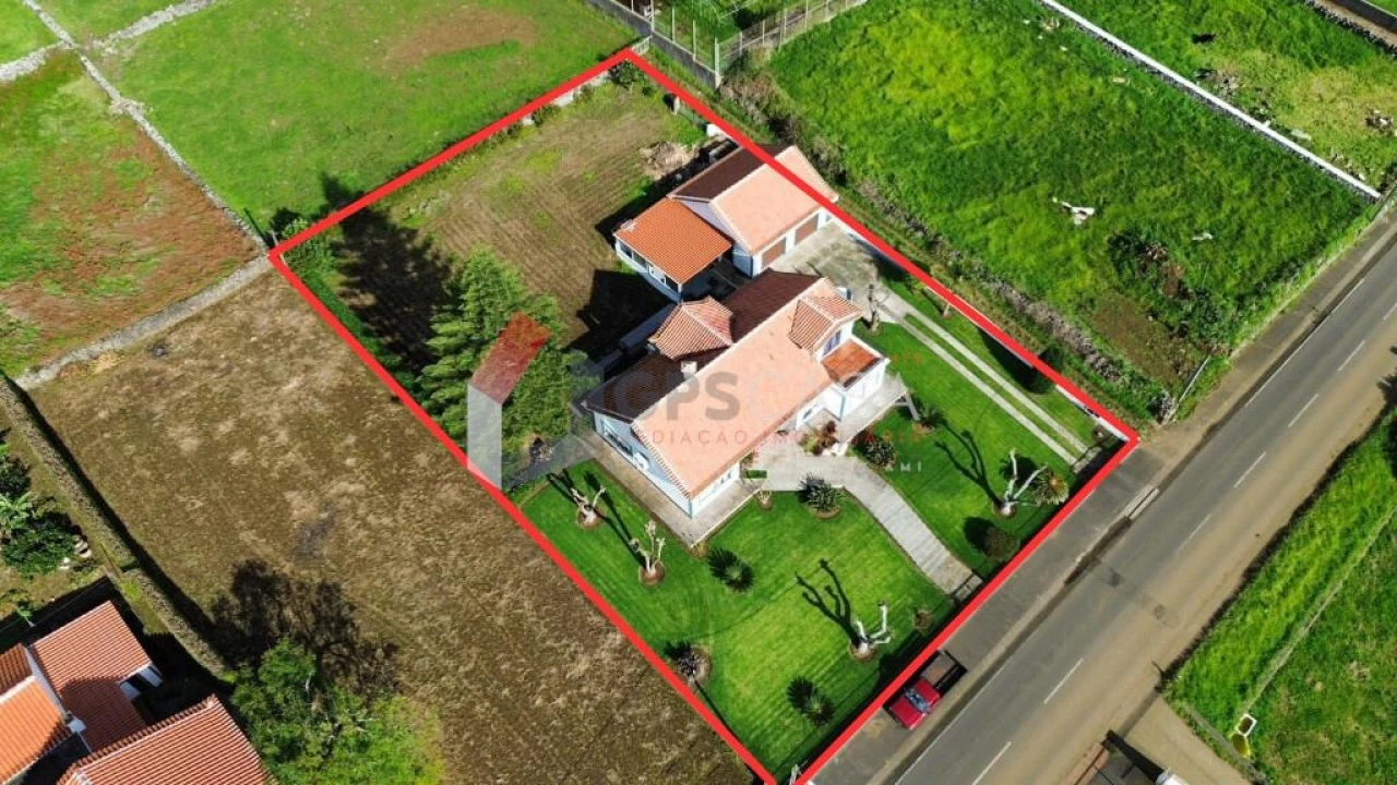 Moradia T4 para Venda em São Sebastião Foto 49