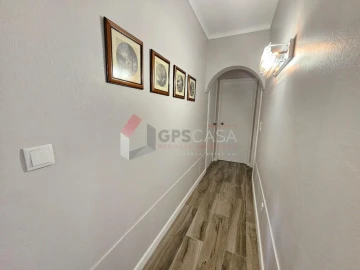 Moradia T4 para Venda em São Sebastião