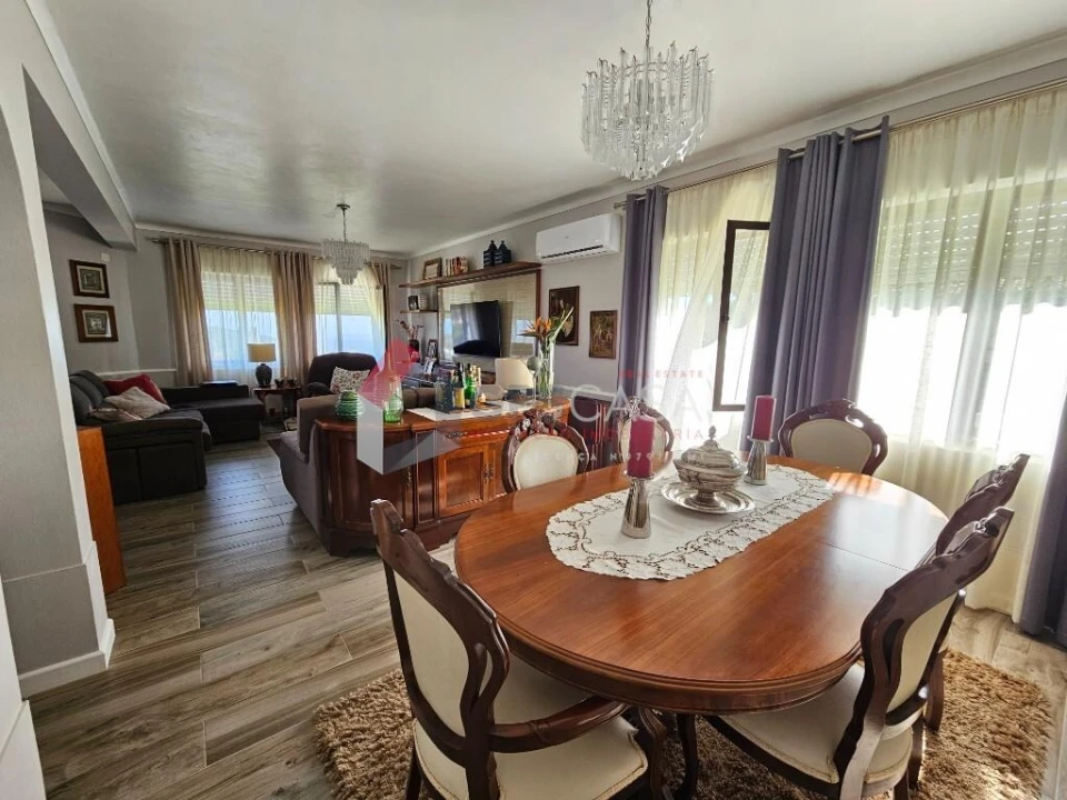 Moradia T4 para Venda em São Sebastião Foto 12