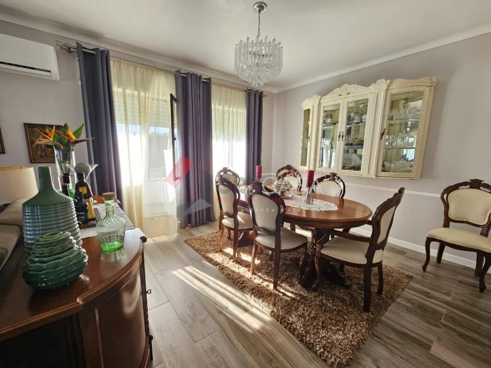 Moradia T4 para Venda em São Sebastião Foto 11