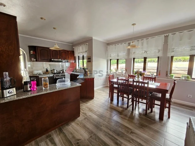 Moradia T4 para Venda em São Sebastião Foto 19