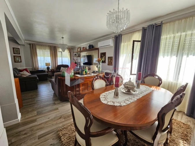 Moradia T4 para Venda em São Sebastião Foto 12