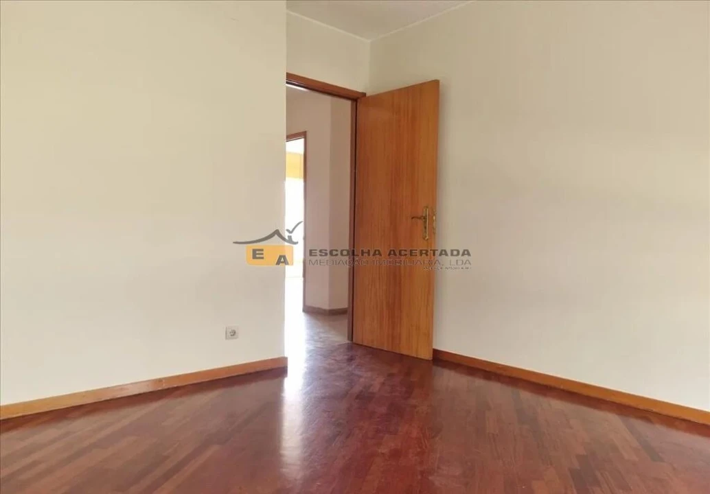 Apartamento T3 para Venda em Rio Tinto Foto 4