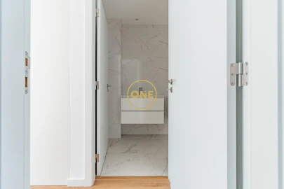 Apartamento T2 para Venda em Sé Nova, Santa Cruz, Almedina e São Bartolomeu
