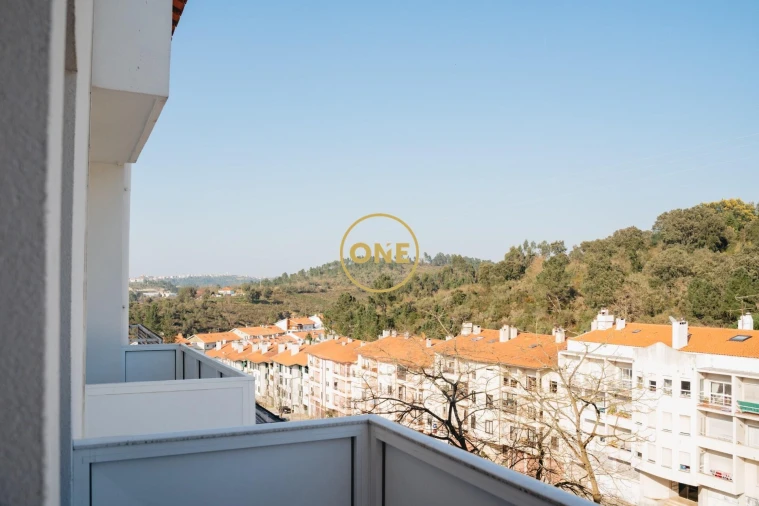 Apartamento T2 para Venda em Sé Nova, Santa Cruz, Almedina e São Bartolomeu Foto 15